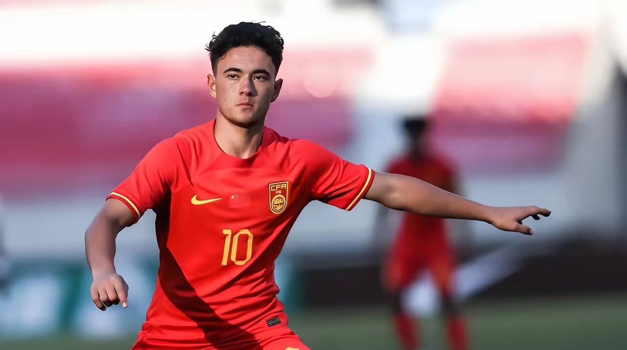 塔图姆新星夺冠表现惊艳赛前圣安东尼奥马刺调整名单，赛前成都蓉城调整名单以备国王杯看傻球迷的简单介绍