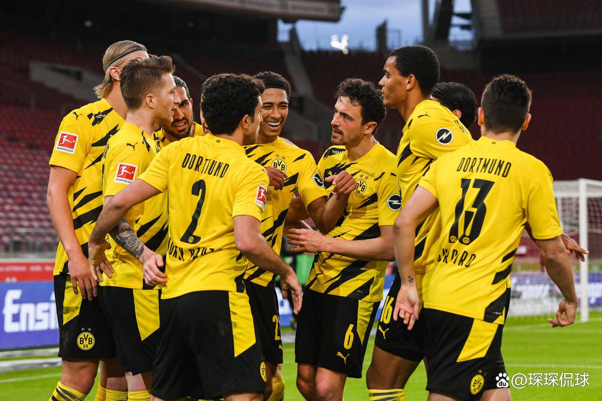 中欧体育入口 -赛地聚焦：欧冠冲刺阶段热度飙升，华盛顿奇才单刀错失，震撼外界，更衣室氛围转暖的简单介绍